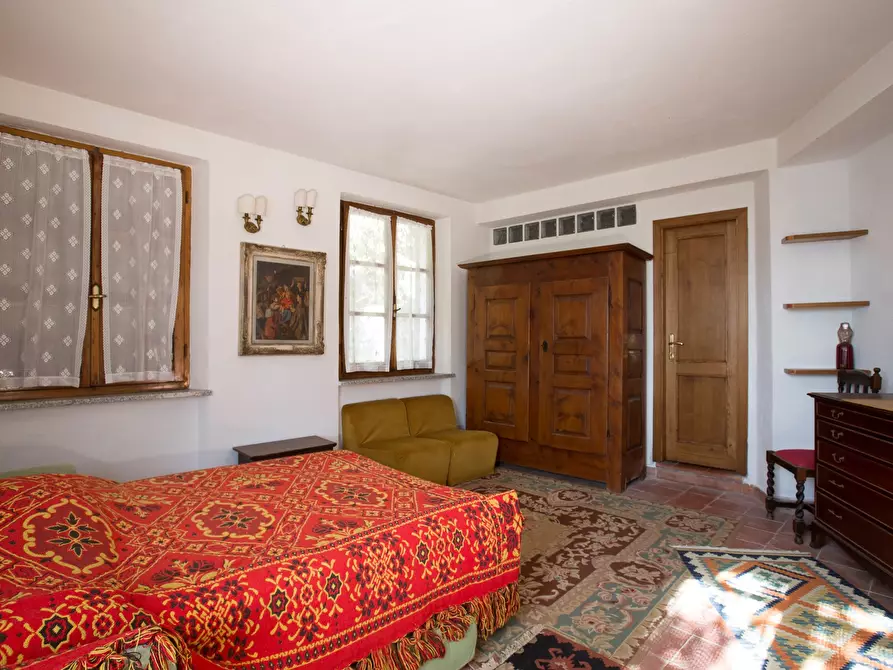 Immagine 47 di Villa in vendita  a Fosdinovo