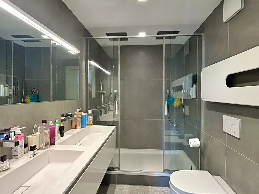 Immagine 33 di Quadrilocale in vendita  a Sarzana