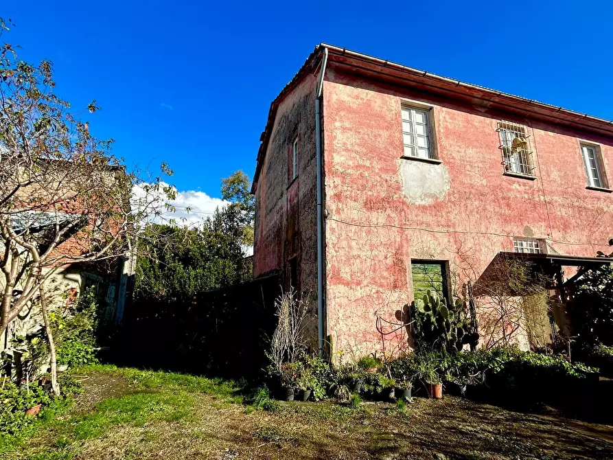 Immagine 12 di Rustico / casale in vendita  a Sarzana