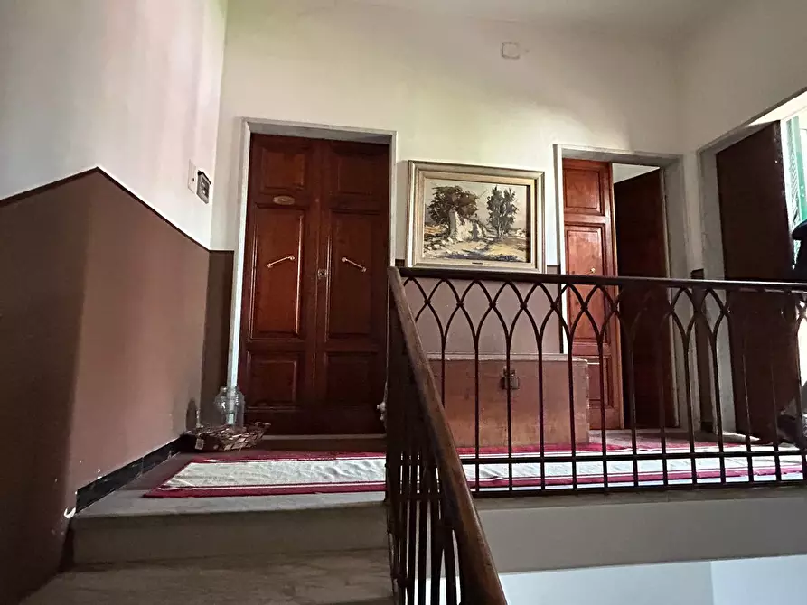 Immagine 26 di Porzione di casa in vendita  a Sarzana