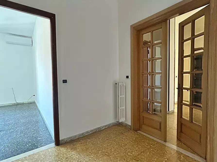 Immagine 6 di Quadrilocale in vendita  a Sarzana