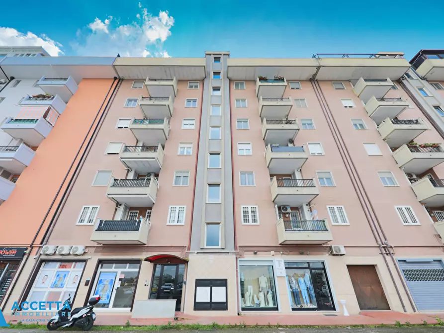 Immagine 23 di Quadrilocale in vendita  in Via Giovanni Borraccino 8 a Taranto