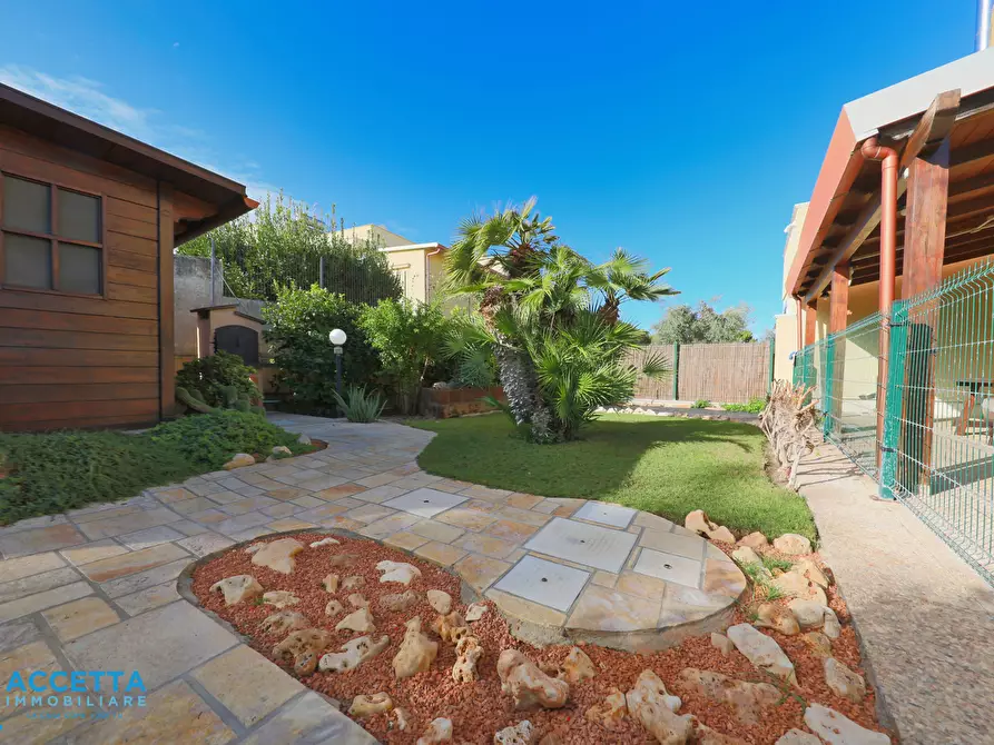 Immagine 7 di Villa in vendita  in Via Delfini 55 a Taranto