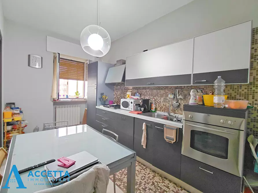 Immagine 7 di Trilocale in vendita  in Via Sibari 9 a Taranto