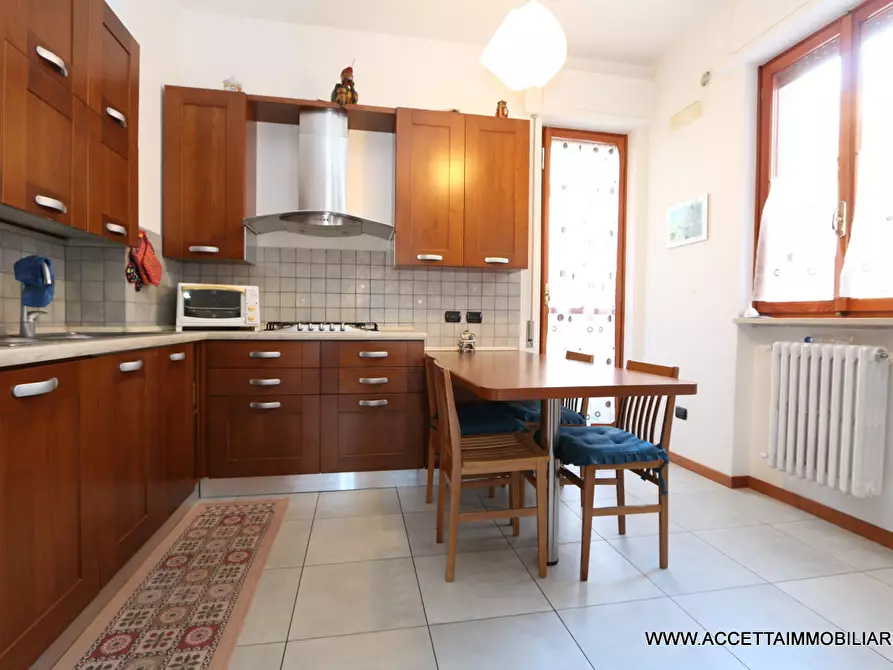 Immagine 8 di Quadrilocale in vendita  in Corso Umberto 69 a Taranto