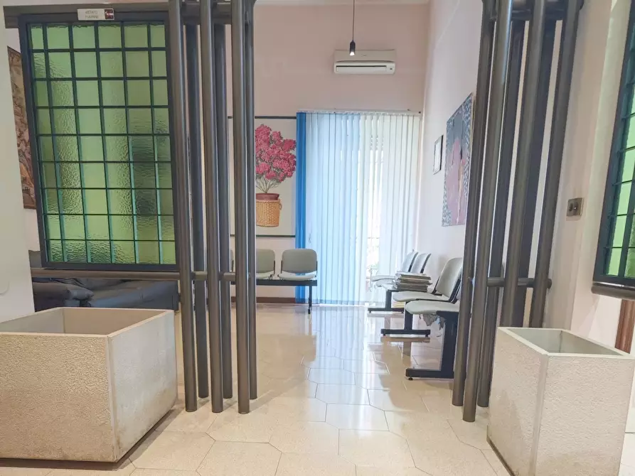 Immagine 11 di Trilocale in vendita  in Via Liside 18 a Taranto