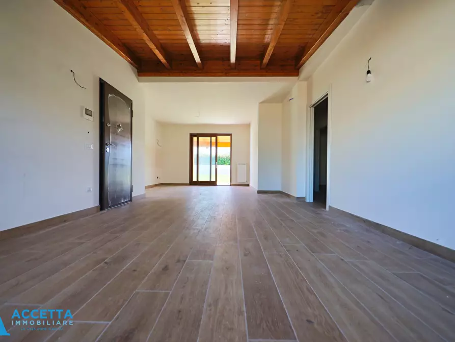 Immagine 7 di Villa in vendita  in Via Dayala a Taranto
