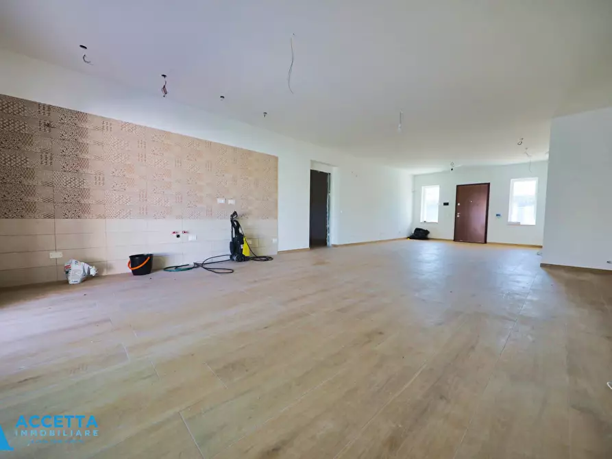 Immagine 7 di Villa in vendita  in Via Lorenzo il Magnifico a Taranto