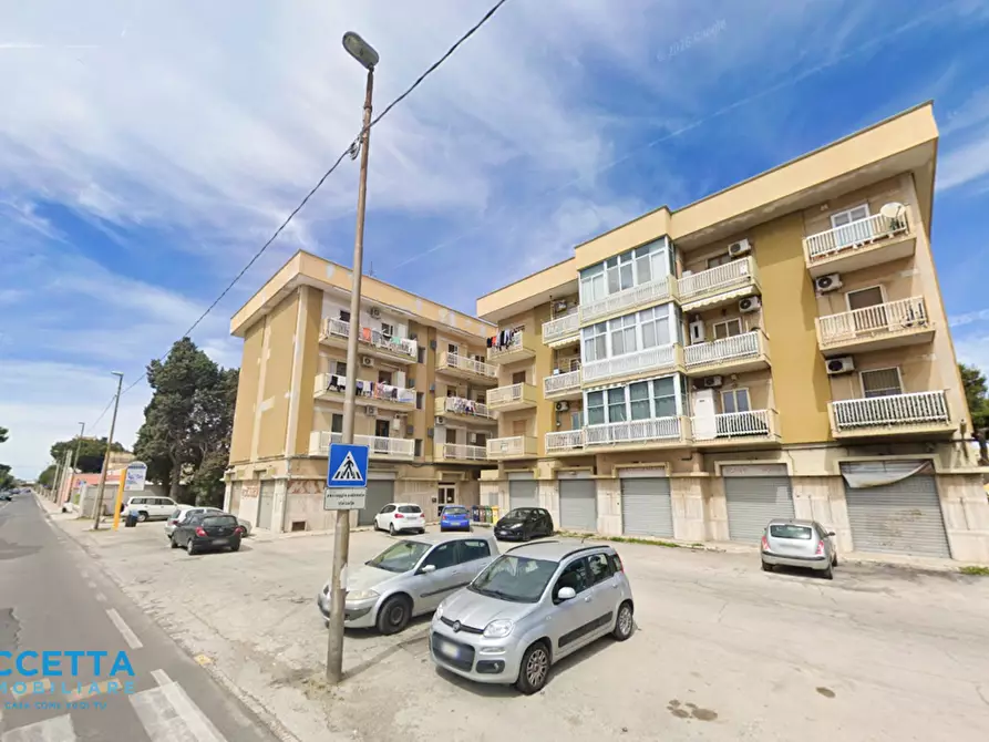 Immagine 3 di Locale commerciale in vendita  in Corso Vittorio Emanuele II 11 a Taranto