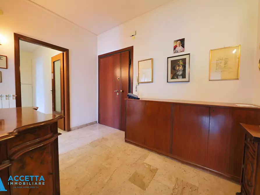 Immagine 7 di Quadrilocale in vendita  in Via Veneto 116 a Taranto