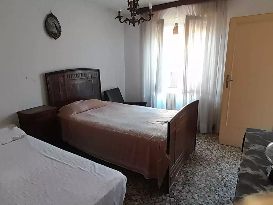 Immagine 24 di Porzione di casa in vendita  in Via Guglielmo Marconi a Ziano Piacentino