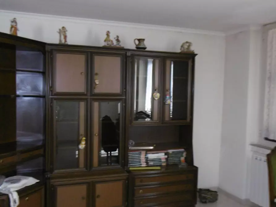 Immagine 6 di Trilocale in vendita  in PIAZZA DEI VISCONTI a Roma