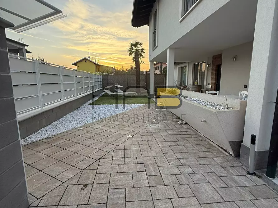 Immagine 6 di Villa in vendita  in via ferno 12 a Busto Arsizio