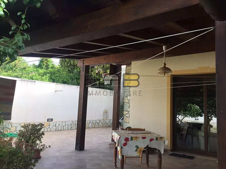 Immagine 4 di Villa in vendita  in Via Angela Fanara a Valderice