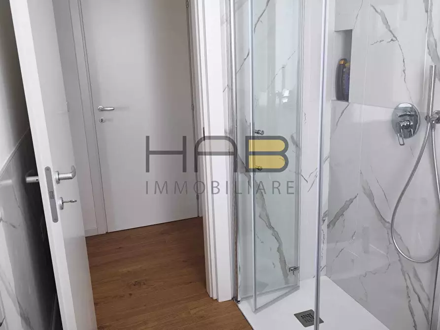 Immagine 5 di Bilocale in vendita  in Via Per Fagnano Olona 11 a Busto Arsizio