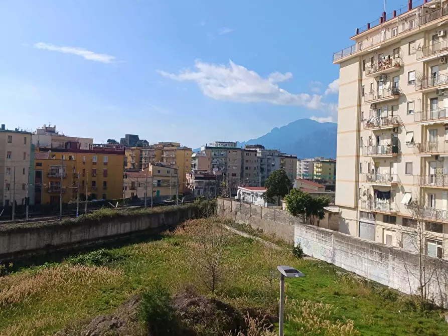 Immagine 2 di Bilocale in vendita  in Via Ottavio de Sica 2 a Salerno