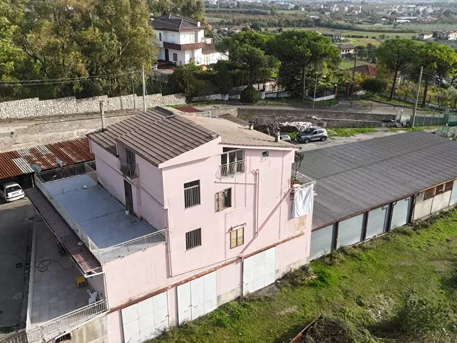 Immagine 8 di Casa trifamiliare in vendita  in via del giubileo duemila 8 a Giffoni Valle Piana