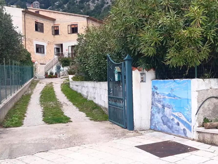 Immagine 2 di Porzione di casa in vendita  in Via Tiro a Segno 31 a Monteforte Cilento