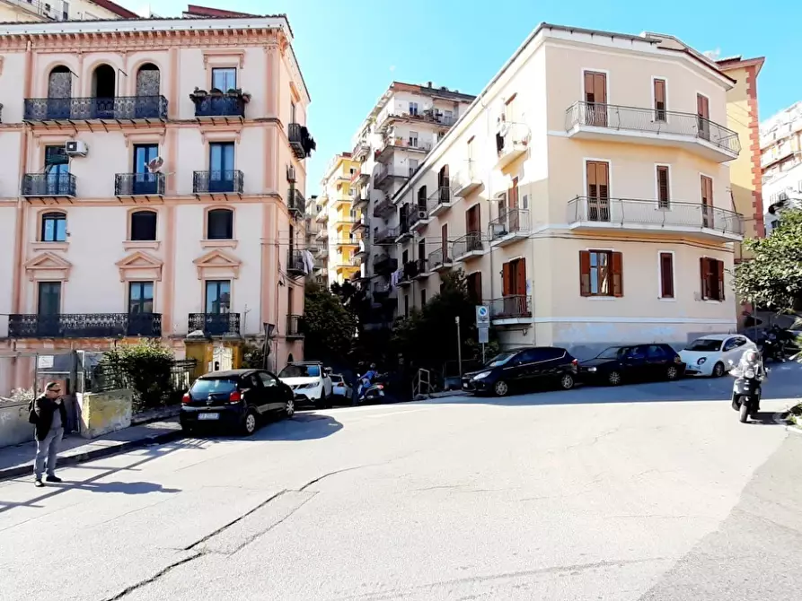 Immagine 3 di Locale commerciale in vendita  in Via Sant'Eremita 27 a Salerno