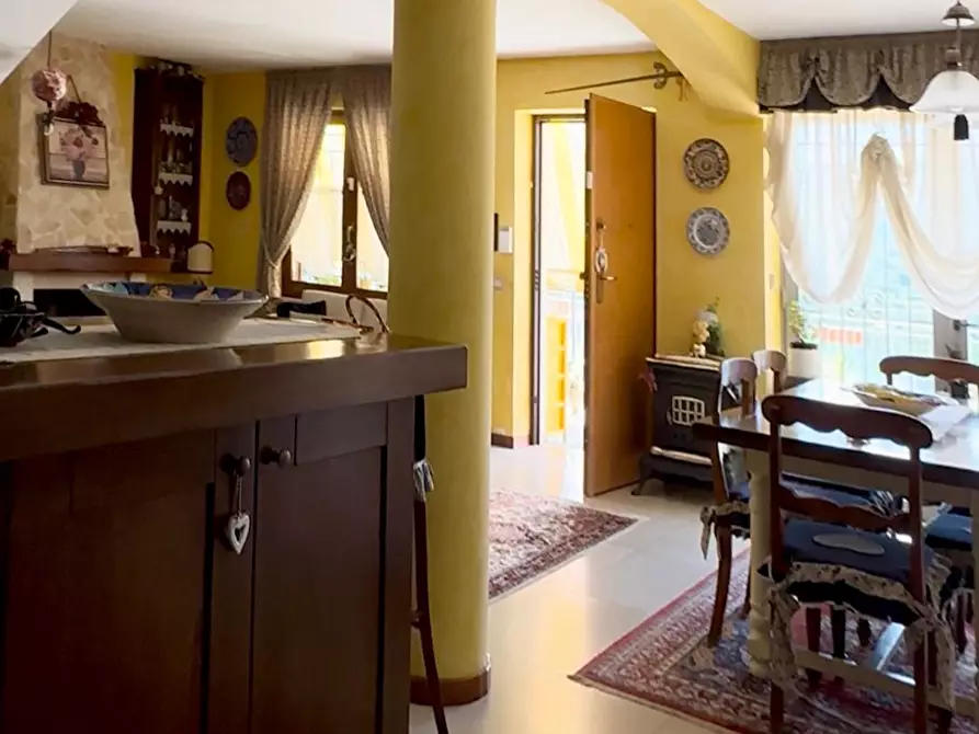 Immagine 3 di Villa in vendita  in Via Parco Donica 9 a Fisciano