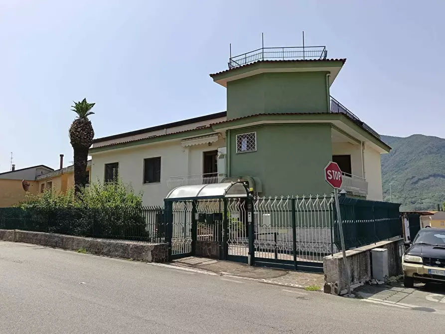 Immagine 1 di Pentalocale in vendita  in Via Giuseppe Vitale 64 a Cava De' Tirreni