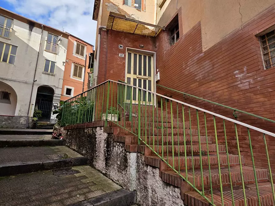 Immagine 1 di Terratetto in vendita  in Via San Angelo di Ogliara 67 a Salerno