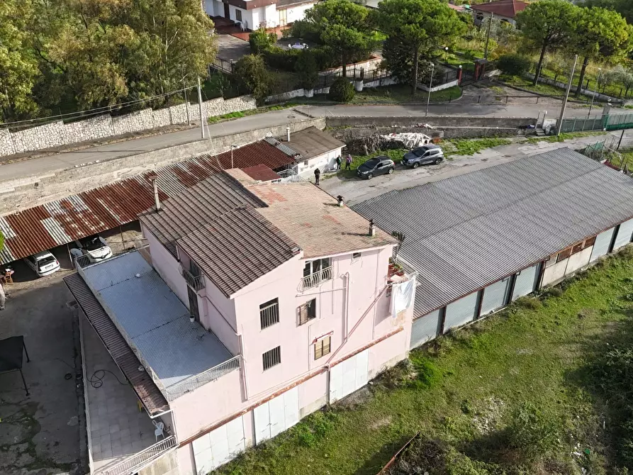 Immagine 7 di Casa trifamiliare in vendita  in via del giubileo duemila 8 a Giffoni Valle Piana