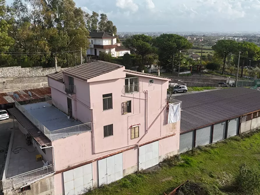 Immagine 9 di Casa trifamiliare in vendita  in via del giubileo duemila 8 a Giffoni Valle Piana