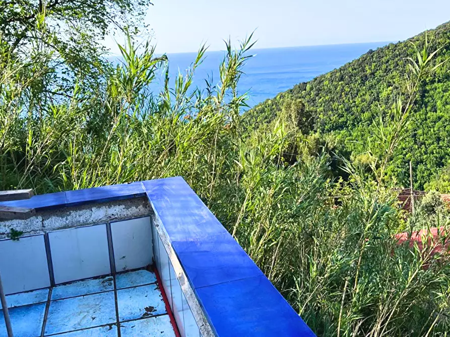 Immagine 7 di Villa in vendita  in Via le Camere 30 a Vietri Sul Mare