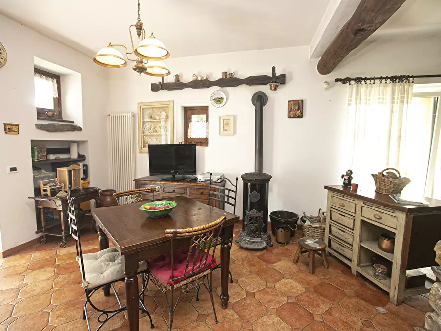 Immagine 12 di Villa in vendita  in Via privata Scanduè 23 a Serra Riccò