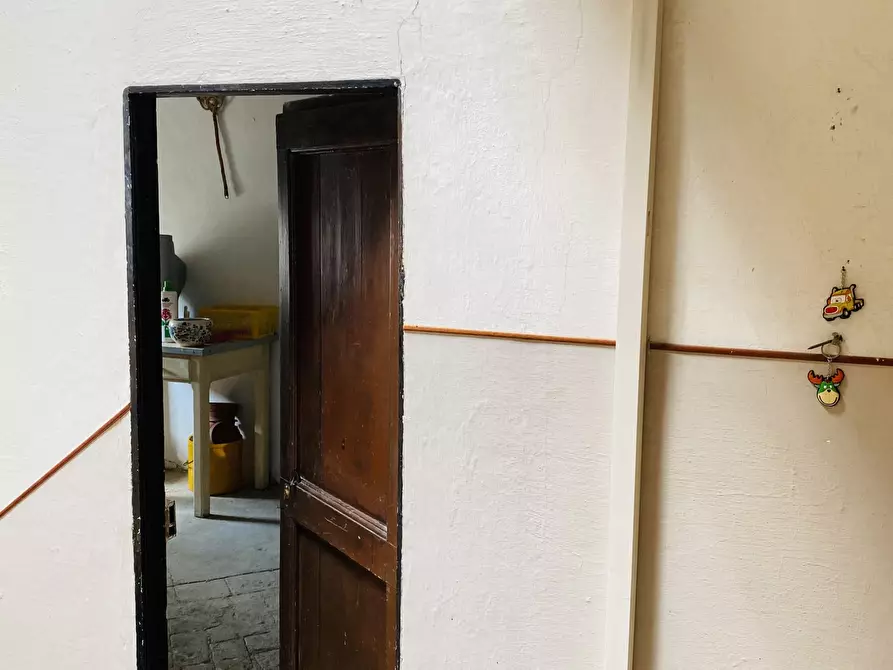 Immagine 33 di Trilocale in vendita  in Via Martiri della Libertà 6 a Campomorone