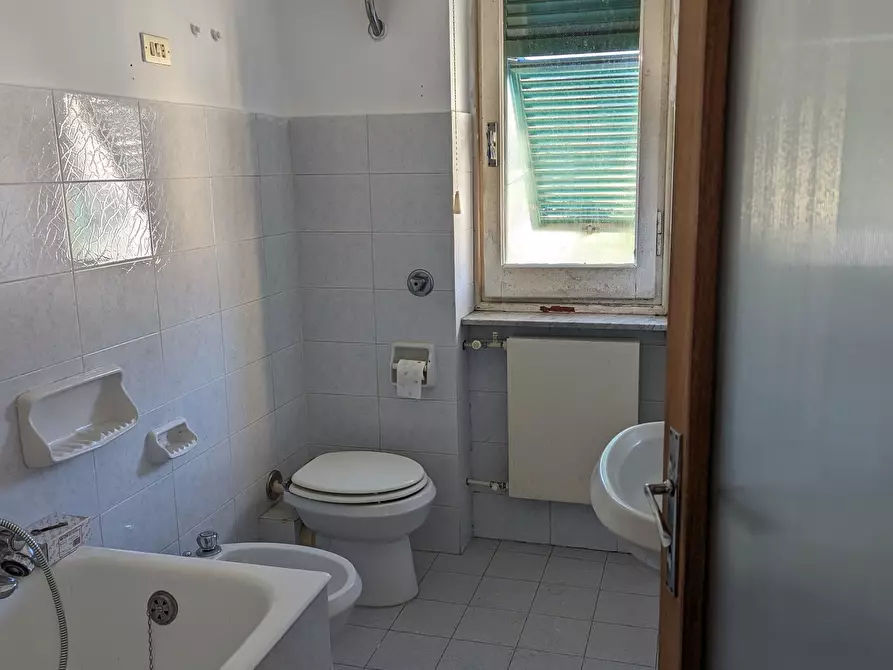 Immagine 26 di Quadrilocale in vendita  in Via Padre Francesco Borghero 33 a Ronco Scrivia