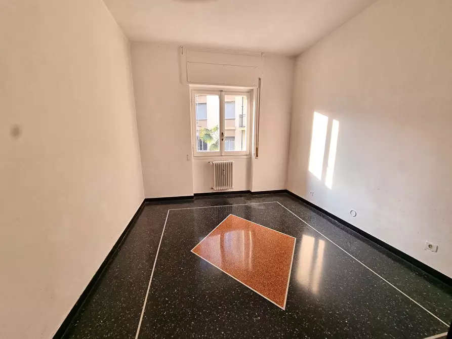 Immagine 16 di Pentalocale in vendita  in Via Paolo Anfossi 68c a Genova