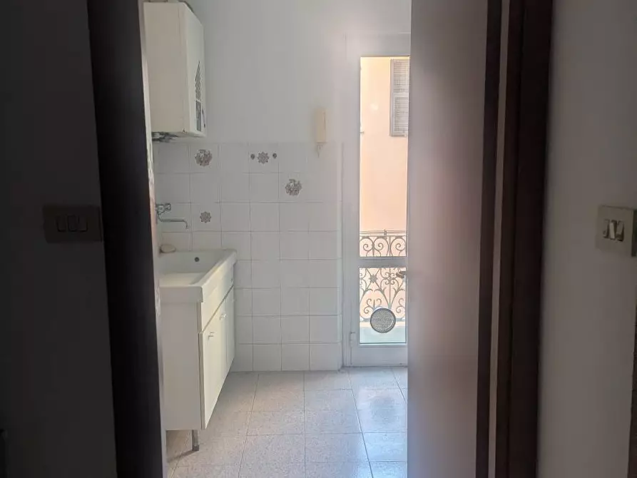 Immagine 5 di Bilocale in vendita  in Via Vittorio Veneto a Busalla