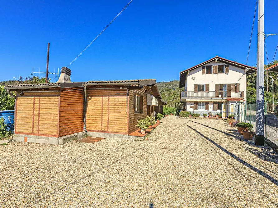 Immagine 53 di Pentalocale in vendita  in Via Costigliolo a Mignanego