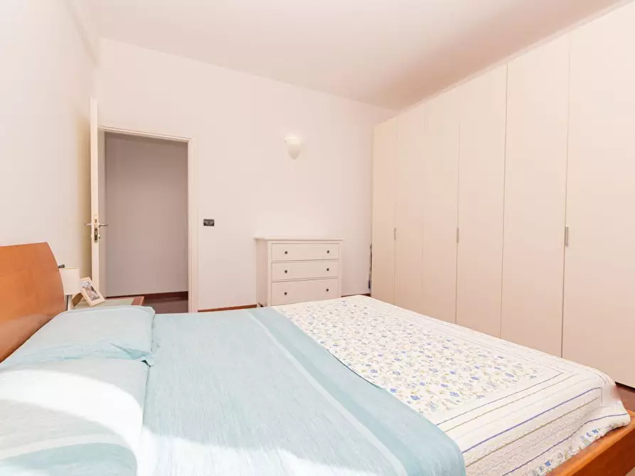 Immagine 30 di Bilocale in vendita  in Via Fratelli Gazzo a Genova