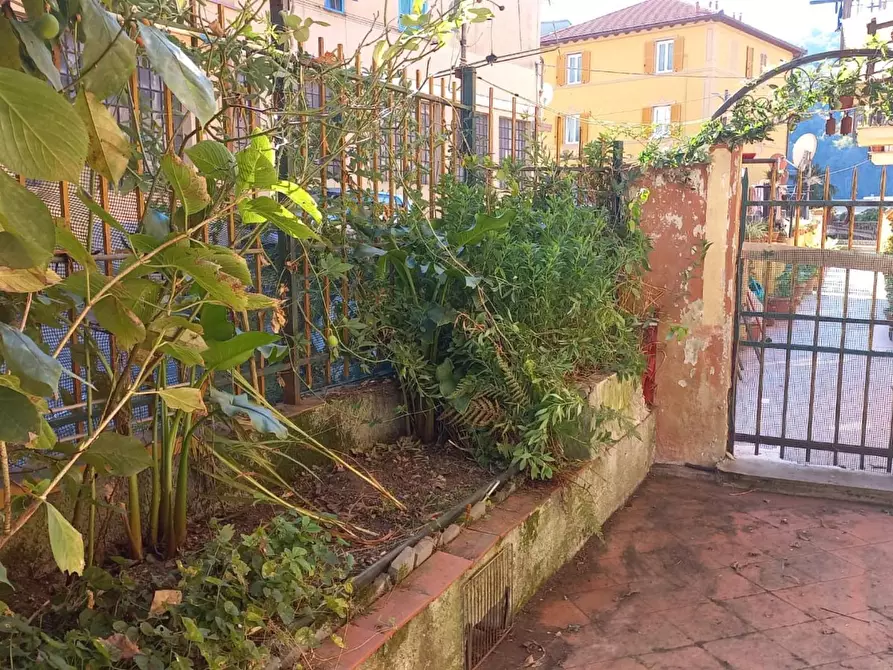 Immagine 45 di Bilocale in vendita  in Via campomorone 93 a Genova