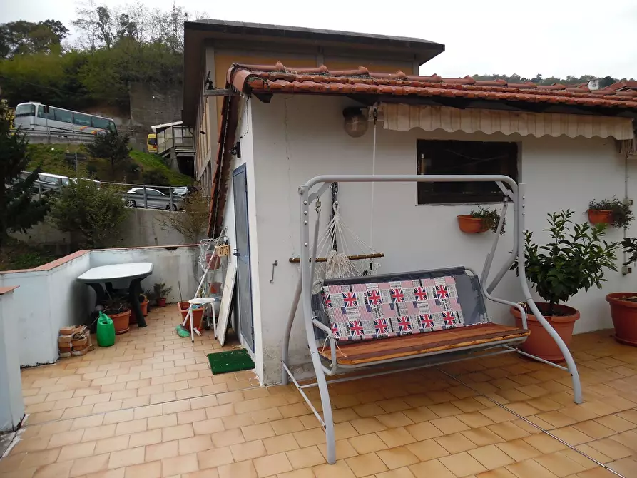 Immagine 25 di Quadrilocale in vendita  in Strada Statale 35 dei Giovi 53 a Mignanego