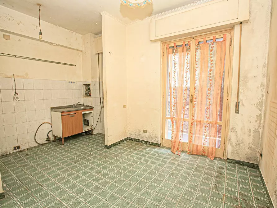 Immagine 4 di Quadrilocale in vendita  in Via G.B. Gaulli 12 A a Genova