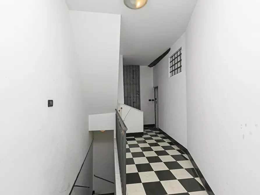 Immagine 21 di Bilocale in vendita  in Via Beata Chiara 4 a Genova