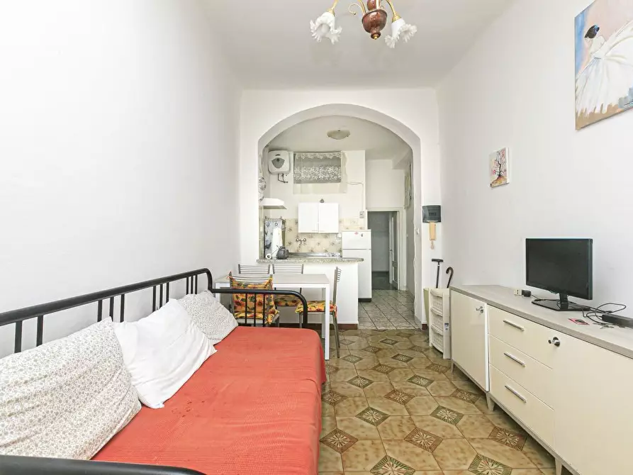 Immagine 6 di Bilocale in vendita  in Via Beata Chiara 4 a Genova
