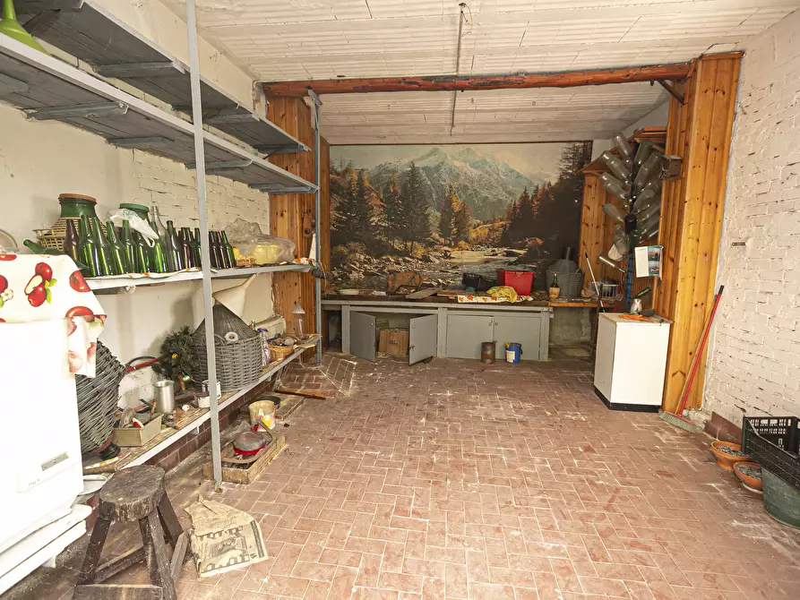 Immagine 24 di Pentalocale in vendita  in via Brodolini 13 a Sant'olcese