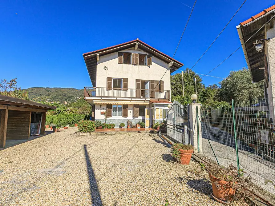 Immagine 52 di Pentalocale in vendita  in Via Costigliolo a Mignanego