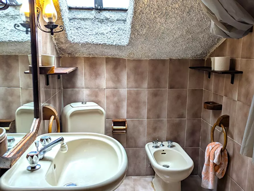 Immagine 18 di Mansarda in affitto  in Via Natale Gallino 10 a Genova