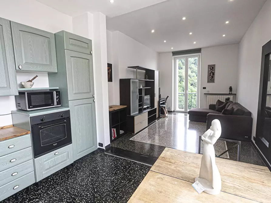 Immagine 3 di Trilocale in vendita  in Via Sant'Alberto 60 a Genova