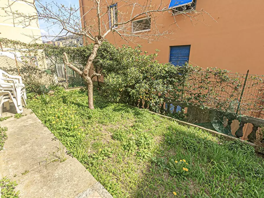 Immagine 12 di Bilocale in vendita  in Salita Murta 1a a Genova