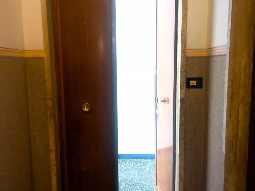 Immagine 13 di Bilocale in vendita  in Via Campomorone 75 a Genova