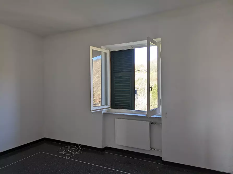 Immagine 41 di Quadrilocale in vendita  in Via Padre Francesco Borghero 33 a Ronco Scrivia