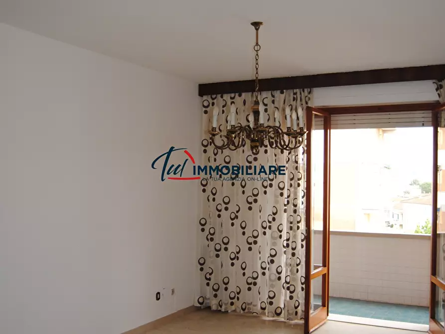 Immagine 15 di Pentalocale in vendita  in Viale Cassa di Risparmio 37 a Livorno