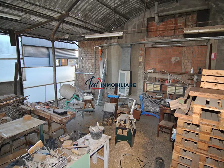 Immagine 50 di Casa bifamiliare in vendita  in Via F. Rontini 10 a Livorno